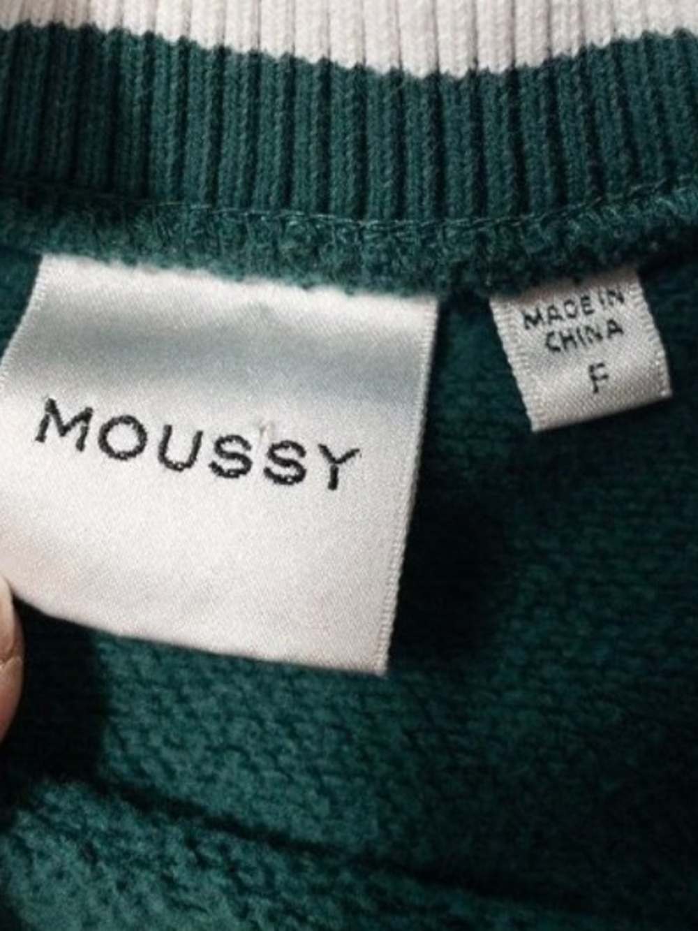 Moussy Tokyo Green Cropped Sweatshirt Striped Cuffs Size M - Picture 6 of 6